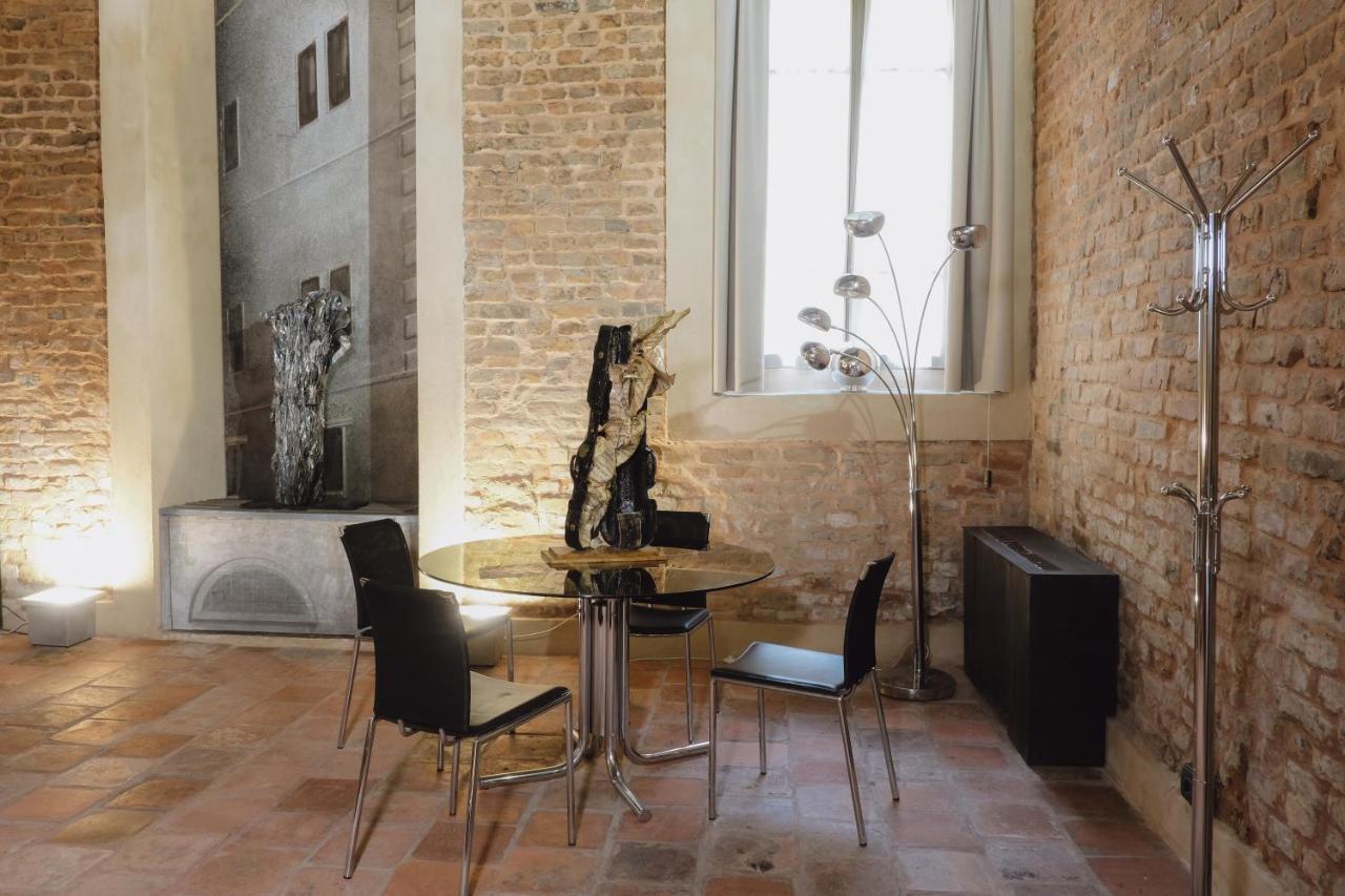 Foresteria Palazzo Guazzoni Zaccaria Cremona Exteriér fotografie