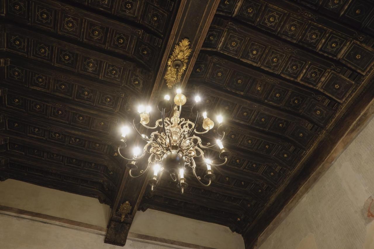 Foresteria Palazzo Guazzoni Zaccaria Cremona Exteriér fotografie